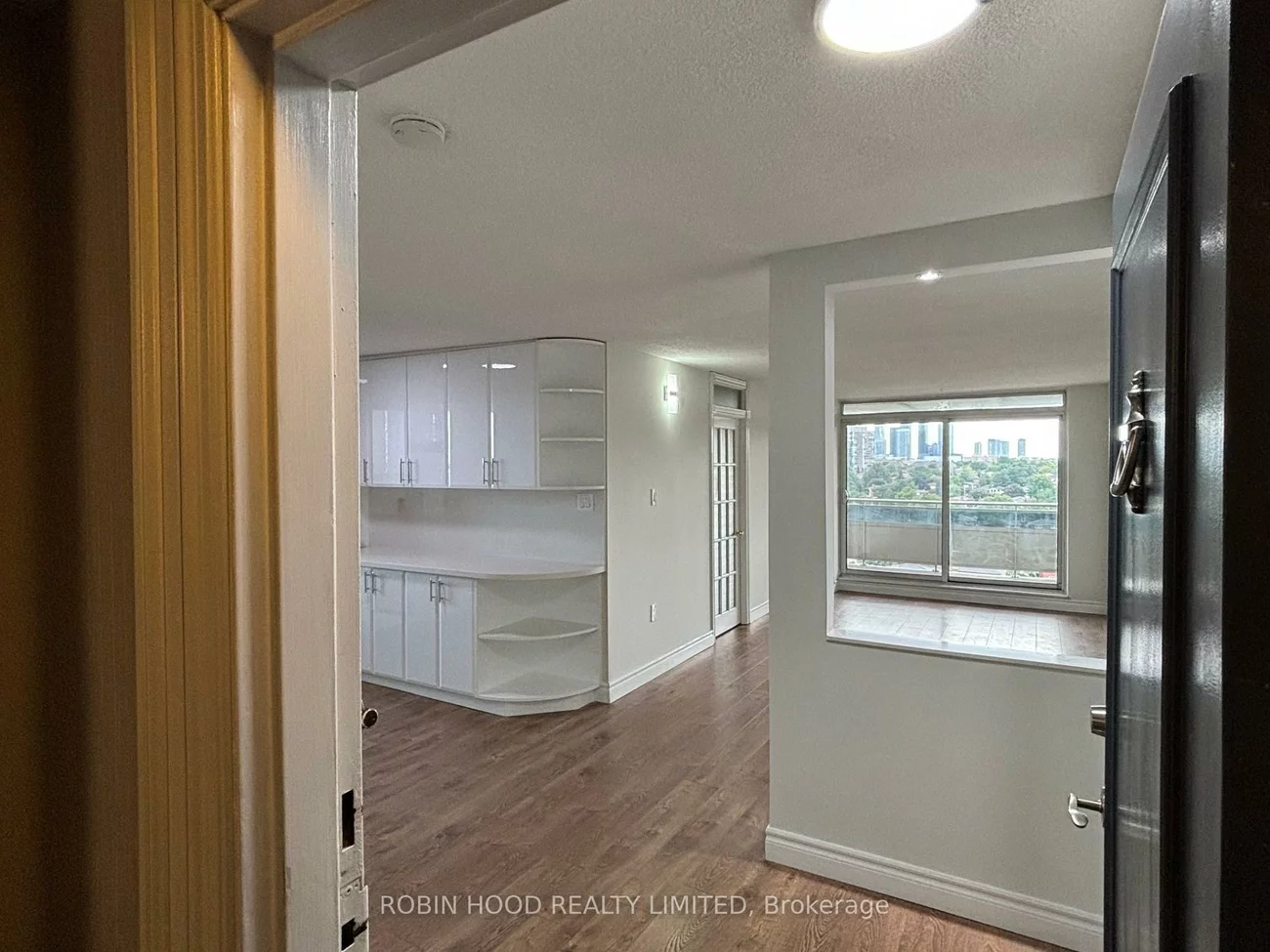 355, Rathburn, Airport Corporate, Mississauga