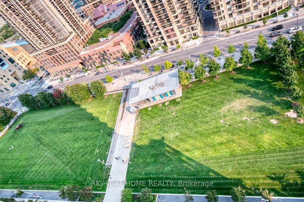 388, Prince Of Wales, City Centre, Mississauga