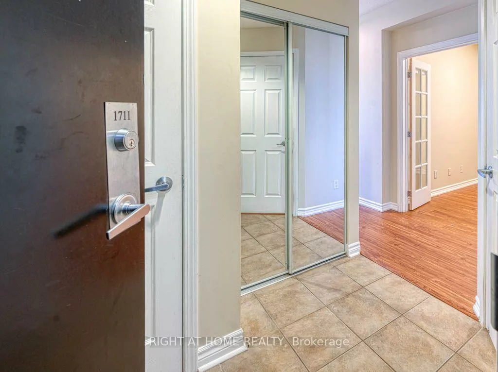 388, Prince Of Wales, City Centre, Mississauga