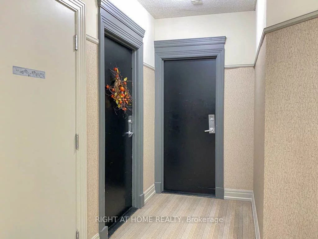 388, Prince Of Wales, City Centre, Mississauga