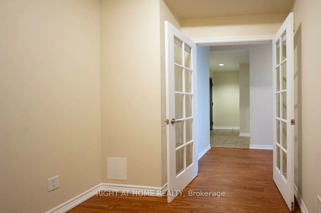 388, Prince Of Wales, City Centre, Mississauga