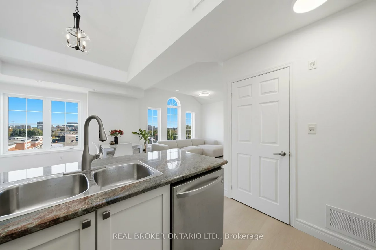 3026, Clayhill, Cooksville, Mississauga