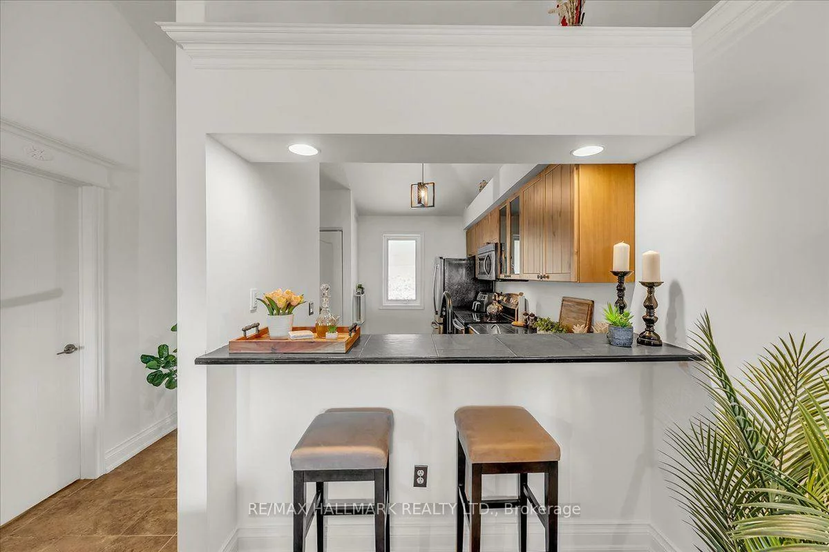 109, Bristol, Hurontario, Mississauga