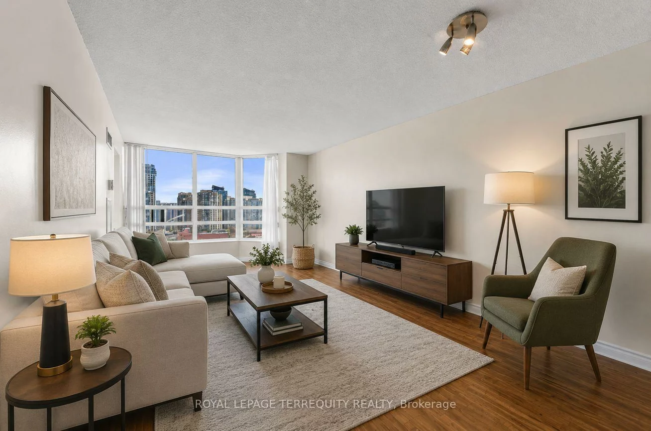 250, Webb, City Centre, Mississauga