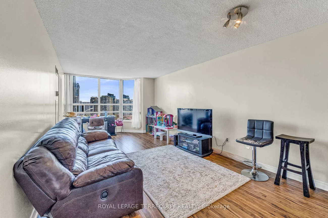 250, Webb, City Centre, Mississauga