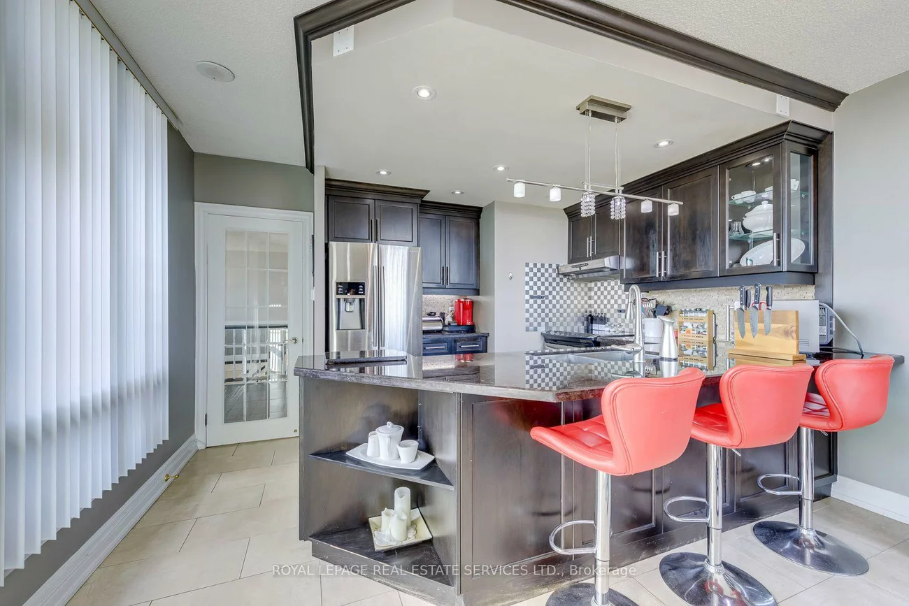 25, Fairview, Fairview, Mississauga