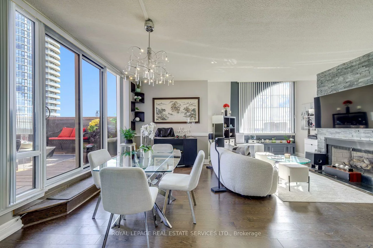 25, Fairview, Fairview, Mississauga
