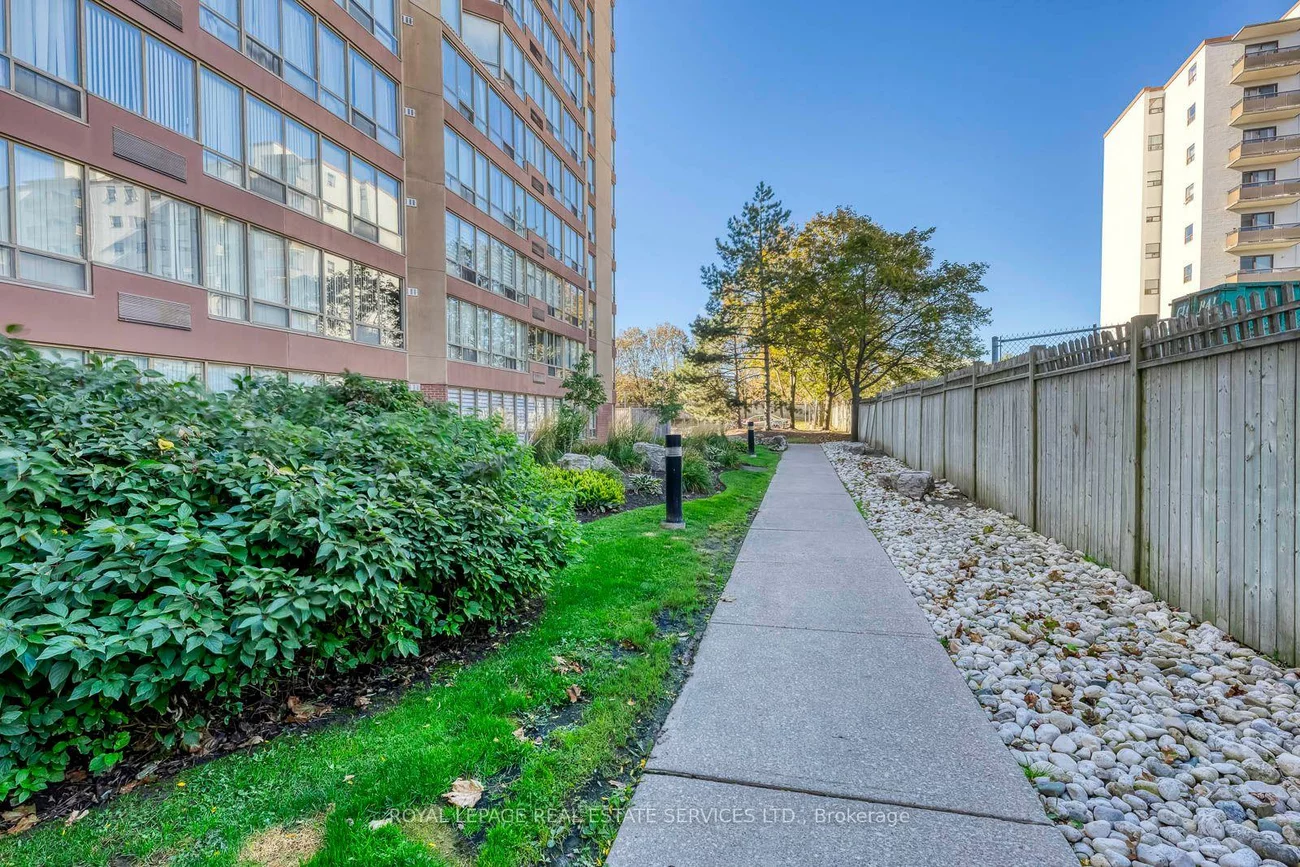 25, Fairview, Fairview, Mississauga