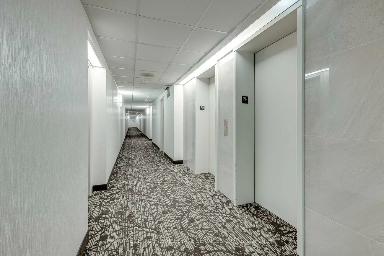 25, Fairview, Fairview, Mississauga
