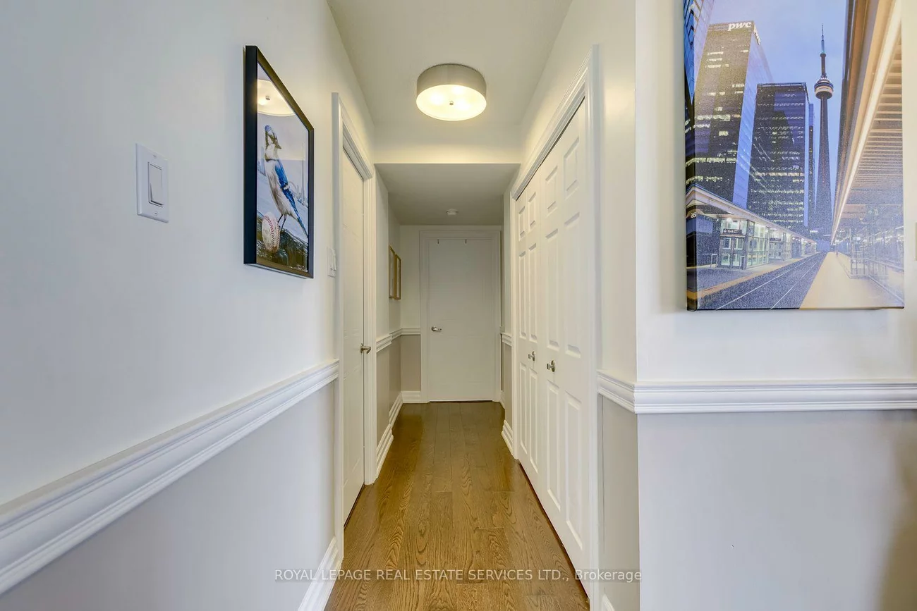 25, Fairview, Fairview, Mississauga
