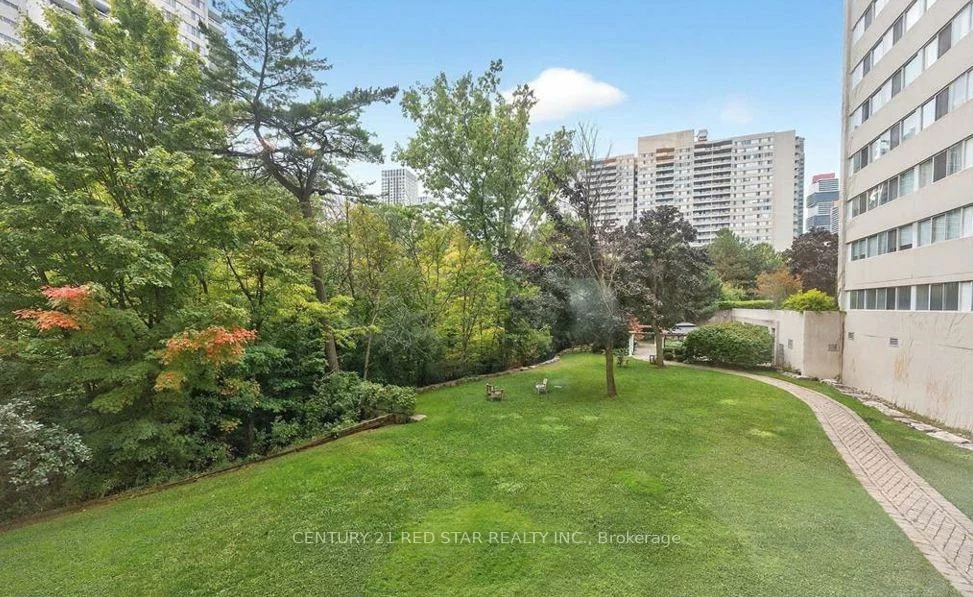3695, Kaneff, Mississauga Valleys, Mississauga