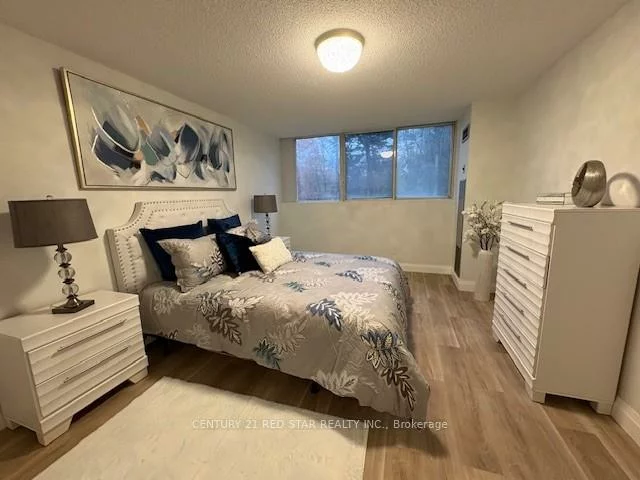 3695, Kaneff, Mississauga Valleys, Mississauga