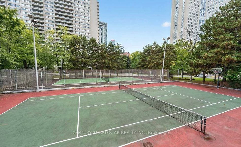 3695, Kaneff, Mississauga Valleys, Mississauga