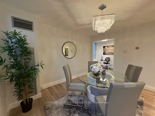 3695, Kaneff, Mississauga Valleys, Mississauga
