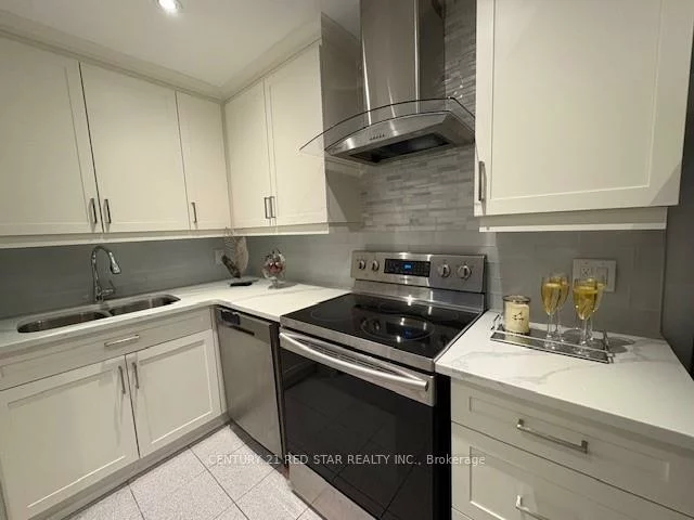 3695, Kaneff, Mississauga Valleys, Mississauga