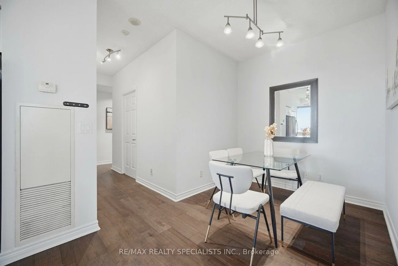388, Prince of Wales, City Centre, Mississauga