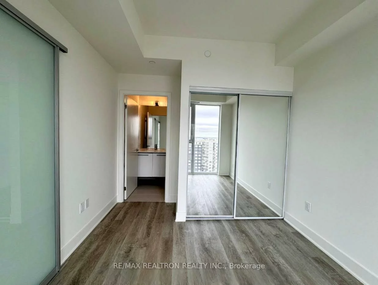 185, Deerfield, Central Newmarket, Newmarket