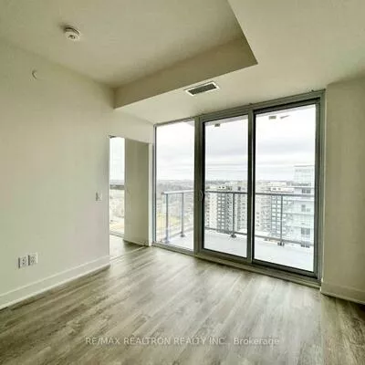 185, Deerfield, Central Newmarket, Newmarket