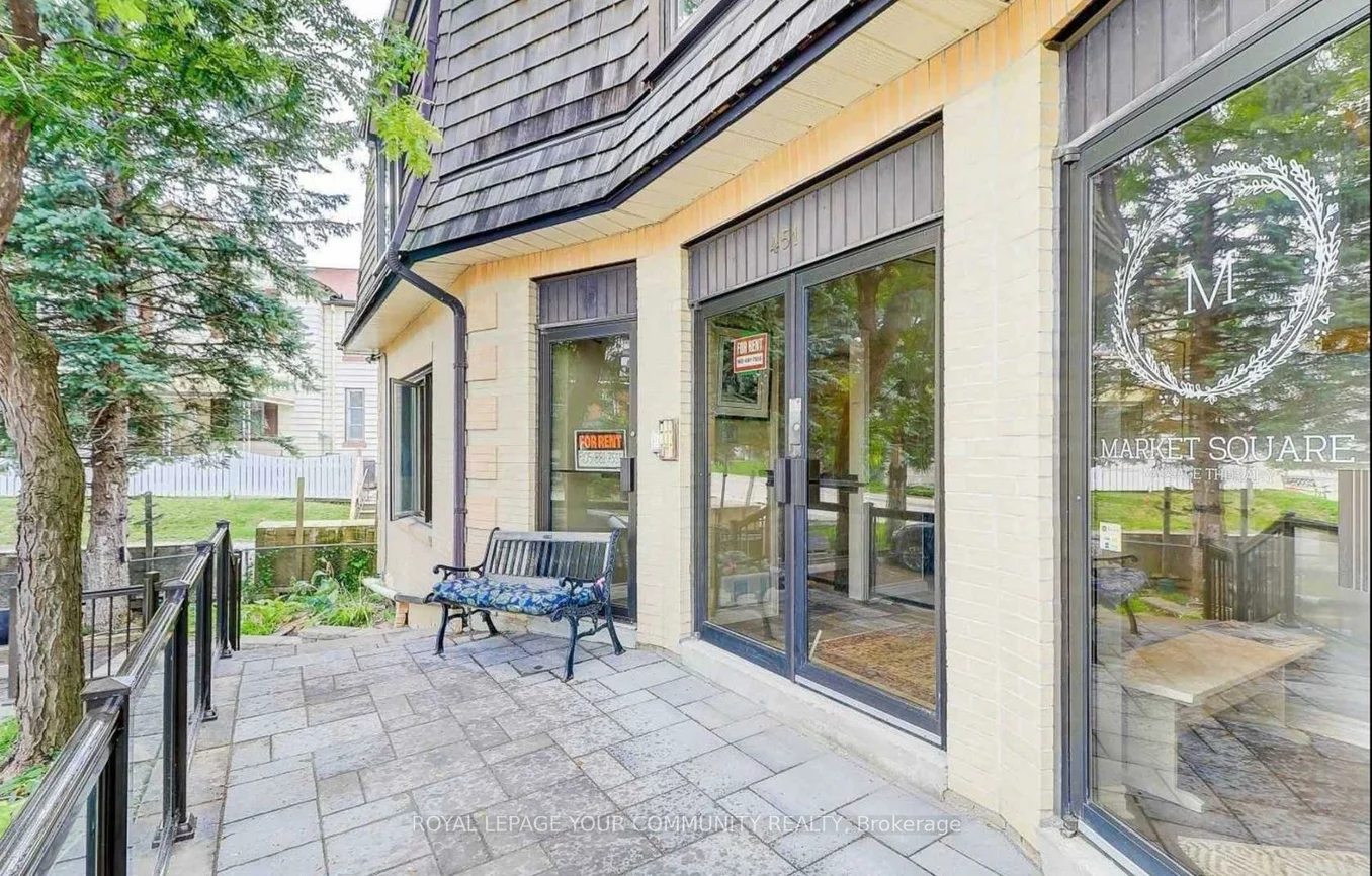 451, Botsford, Central Newmarket, Newmarket