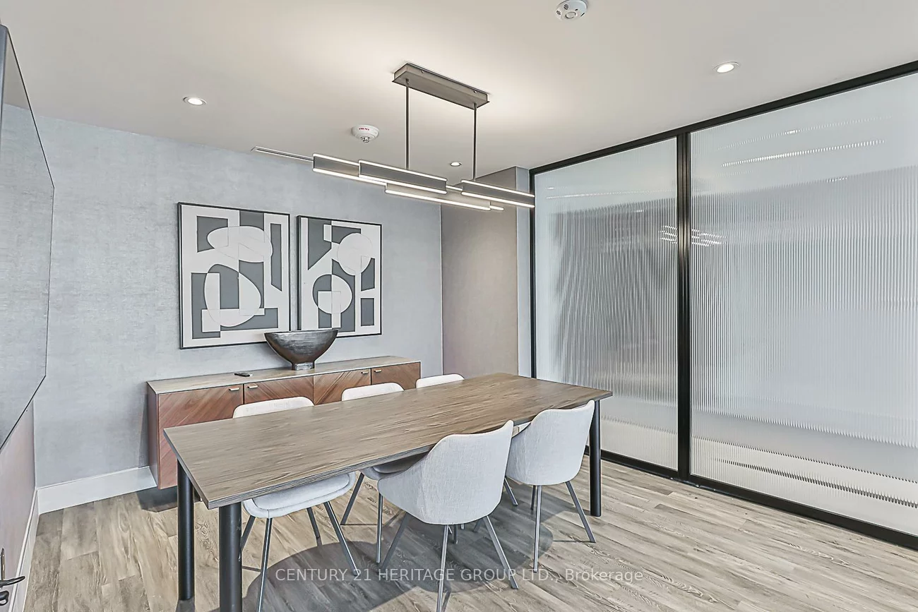 185, Deerfield, Central Newmarket, Newmarket