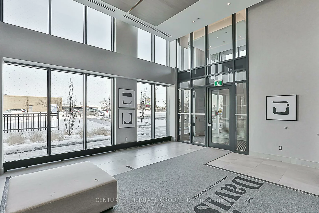 185, Deerfield, Central Newmarket, Newmarket