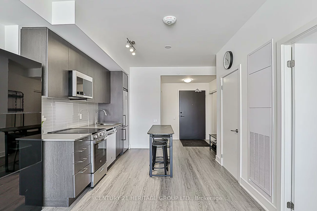 185, Deerfield, Central Newmarket, Newmarket