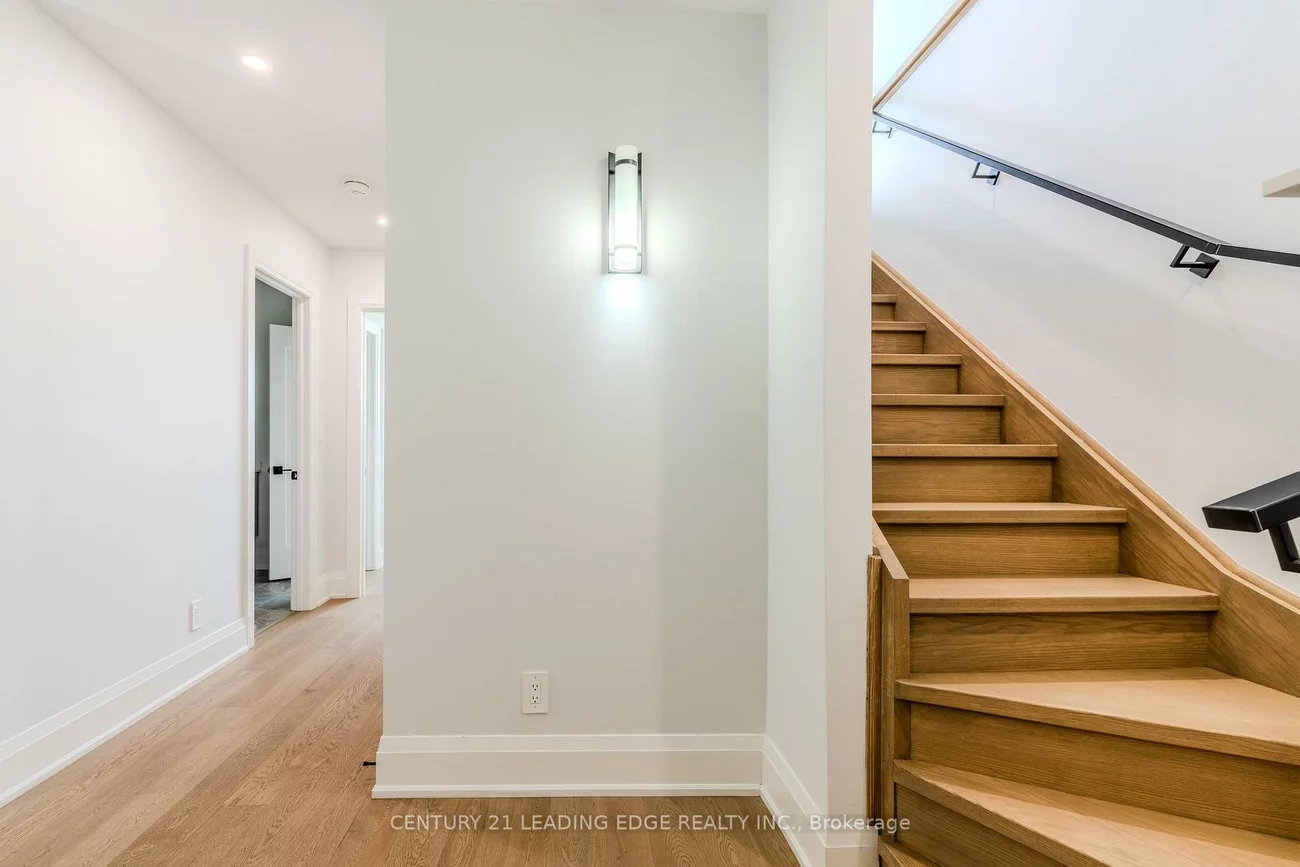 59, CHARLES, Central Newmarket, Newmarket
