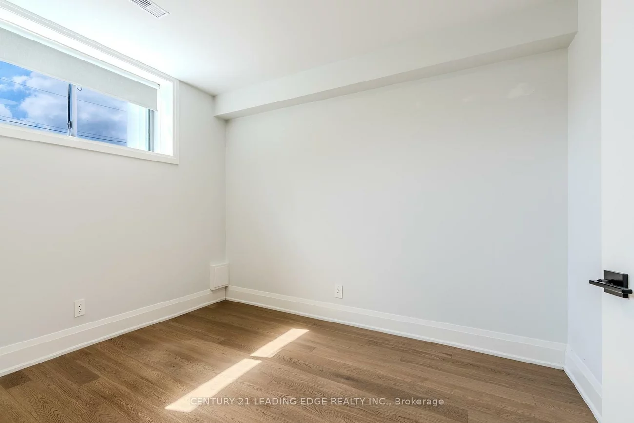 59, CHARLES, Central Newmarket, Newmarket
