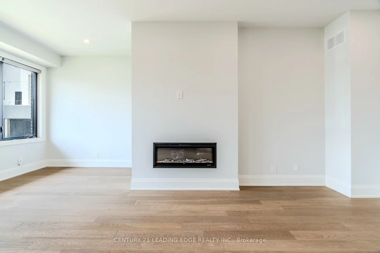 59, CHARLES, Central Newmarket, Newmarket