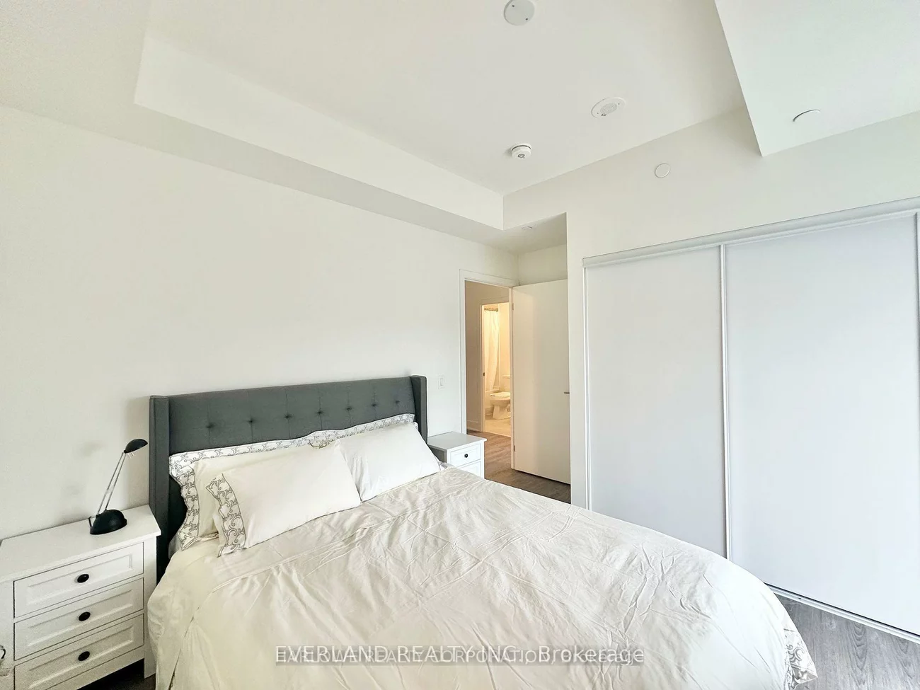 185, Deerfield, Central Newmarket, Newmarket
