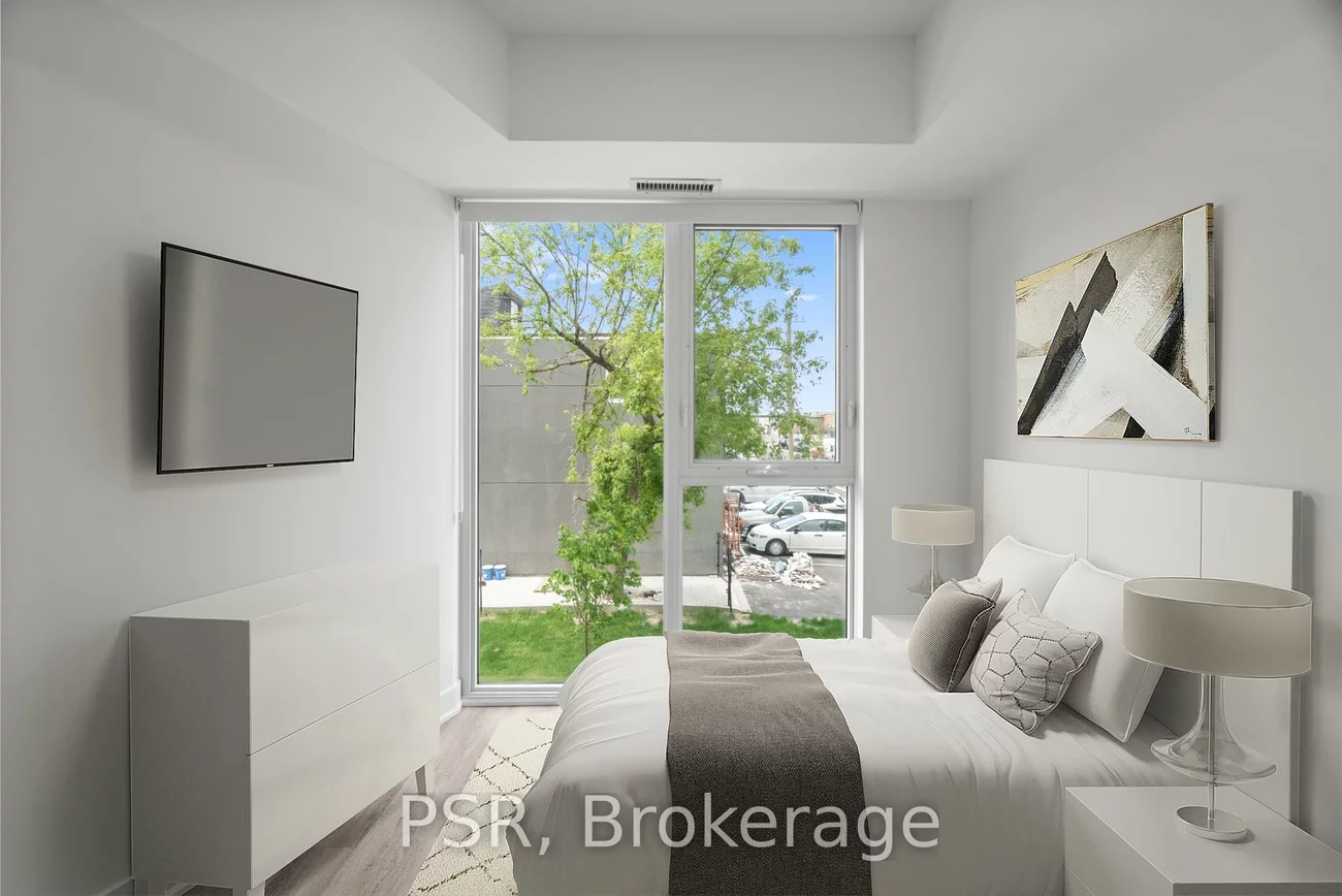 200, Deerfield, Central Newmarket, Newmarket