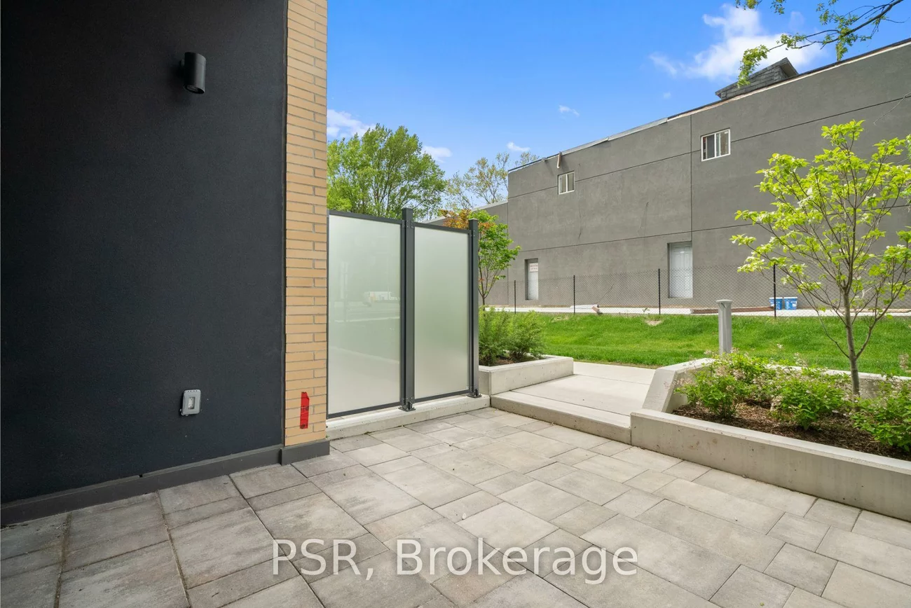200, Deerfield, Central Newmarket, Newmarket
