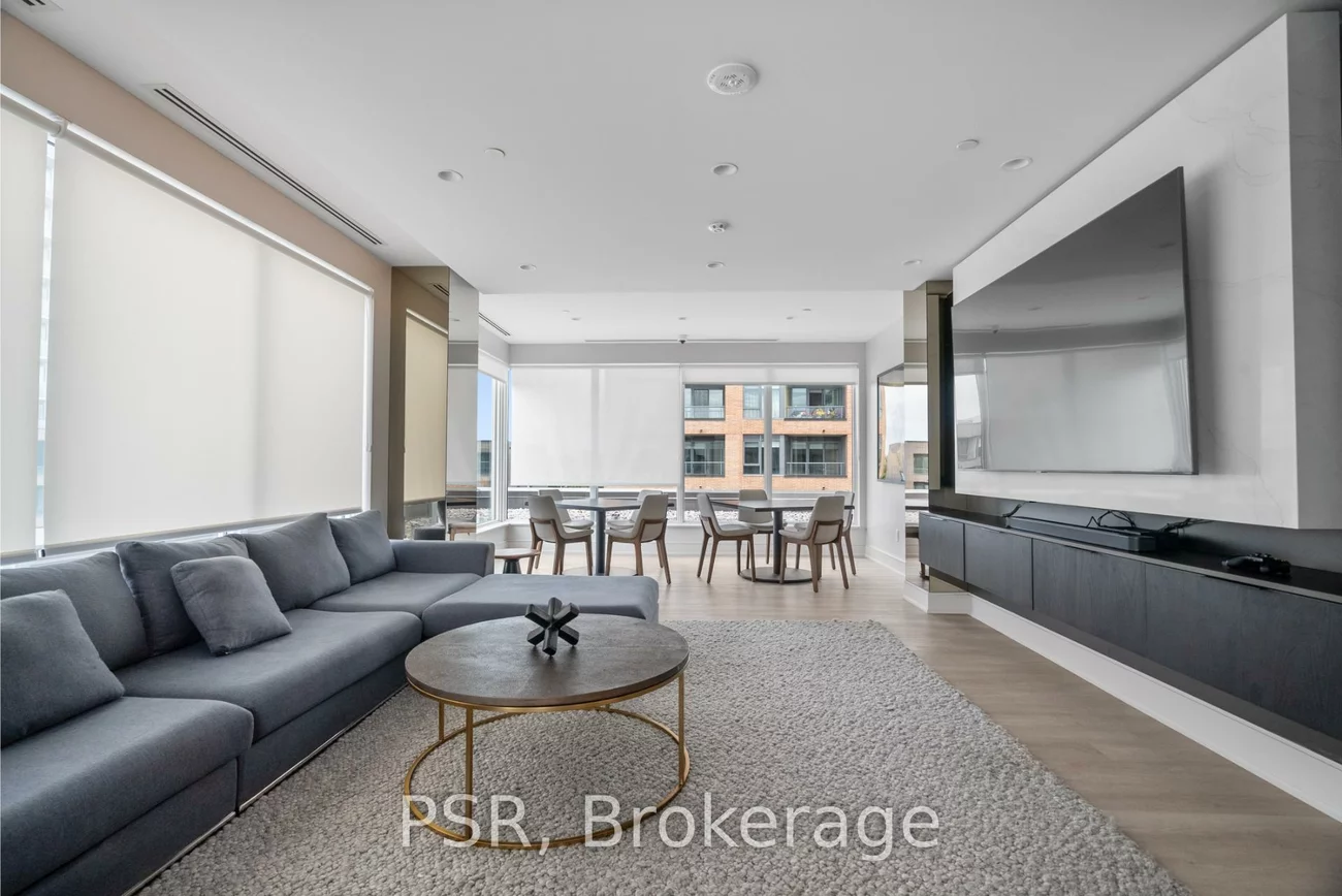 200, Deerfield, Central Newmarket, Newmarket