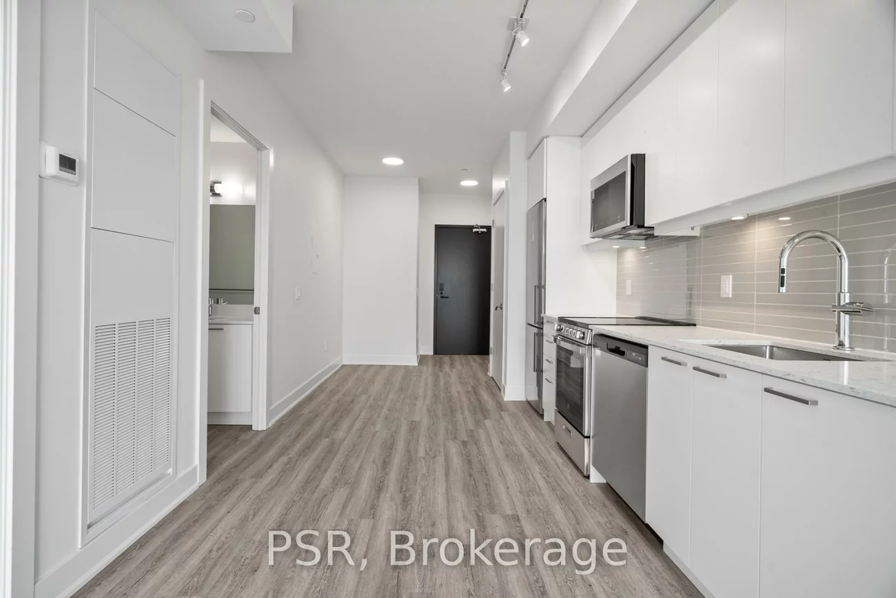 200, Deerfield, Central Newmarket, Newmarket