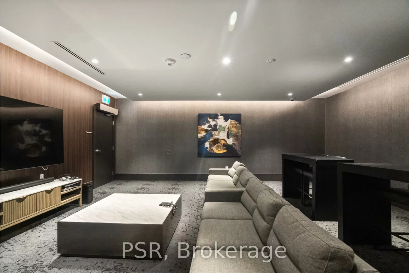 200, Deerfield, Central Newmarket, Newmarket