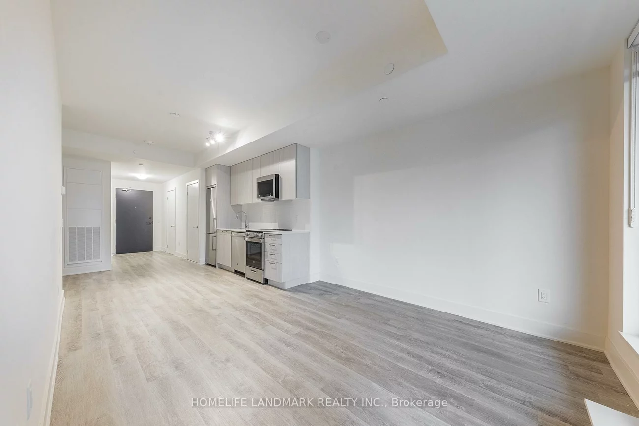 185, Deerfield, Central Newmarket, Newmarket
