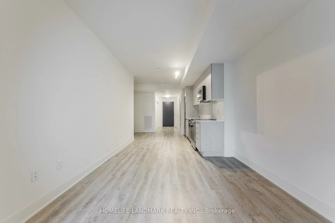 185, Deerfield, Central Newmarket, Newmarket