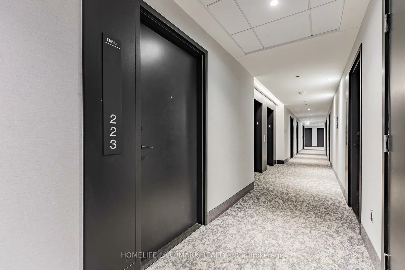 185, Deerfield, Central Newmarket, Newmarket