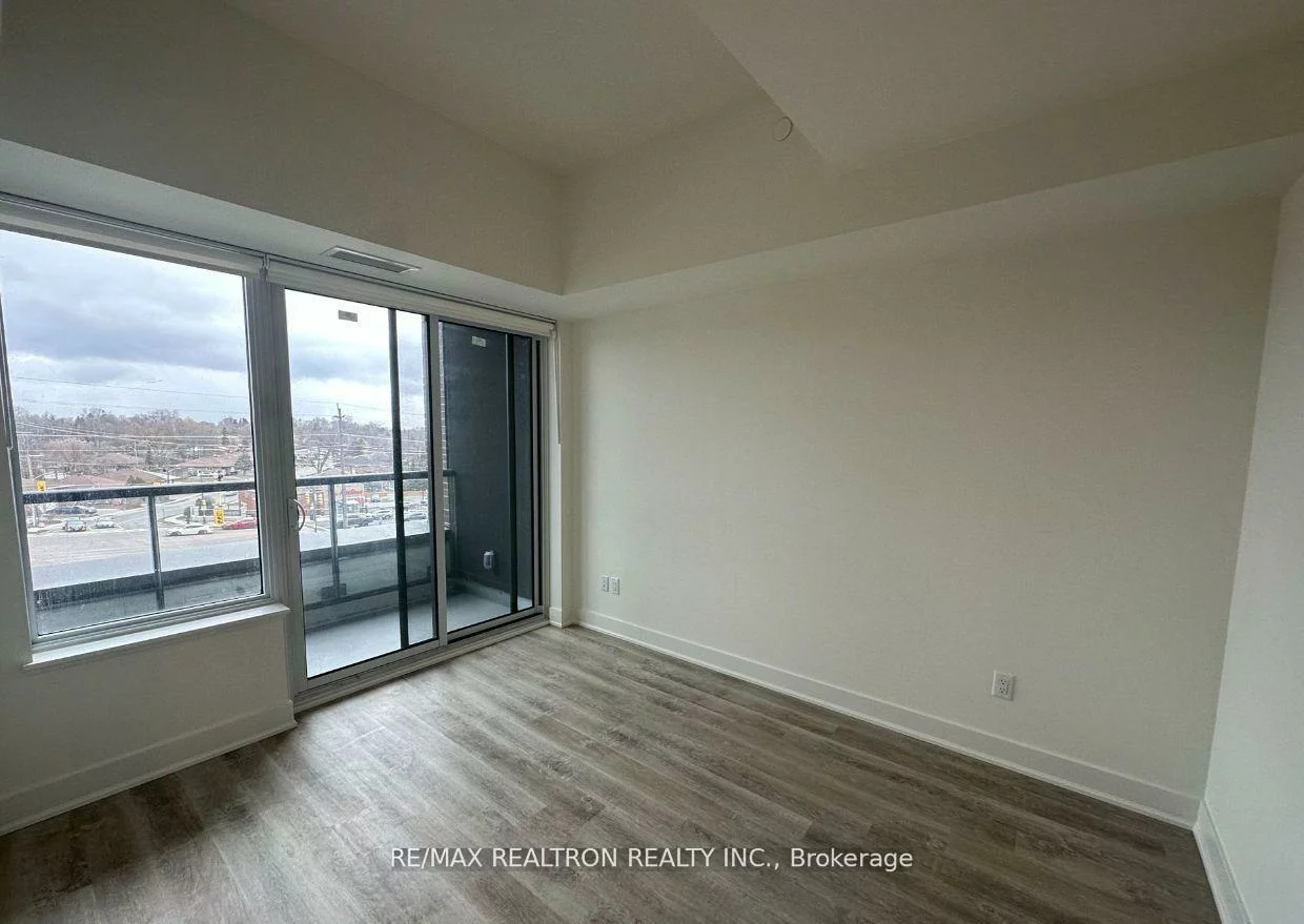 185, Deerfield, Central Newmarket, Newmarket