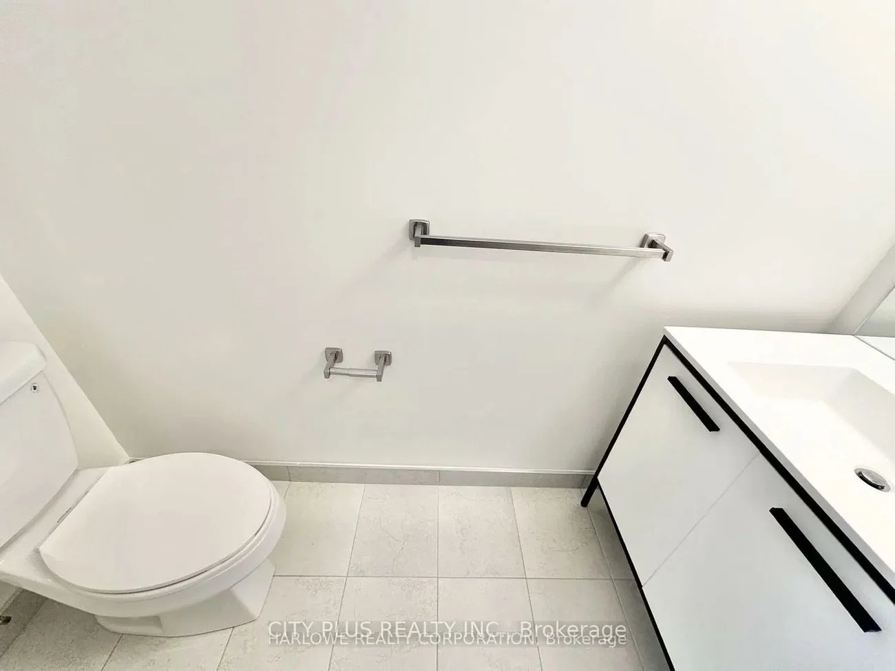 185, Deerfield, Central Newmarket, Newmarket