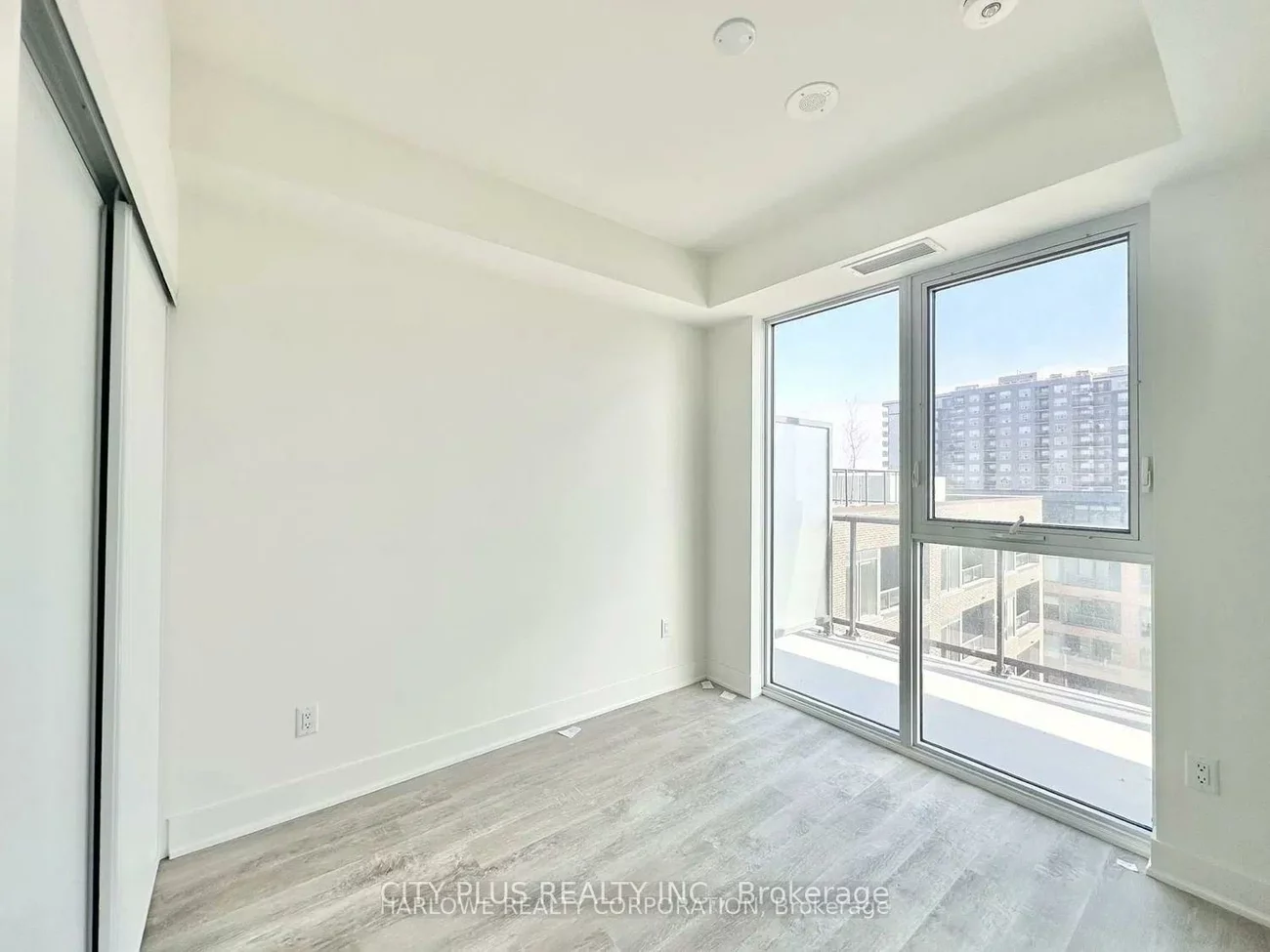 185, Deerfield, Central Newmarket, Newmarket