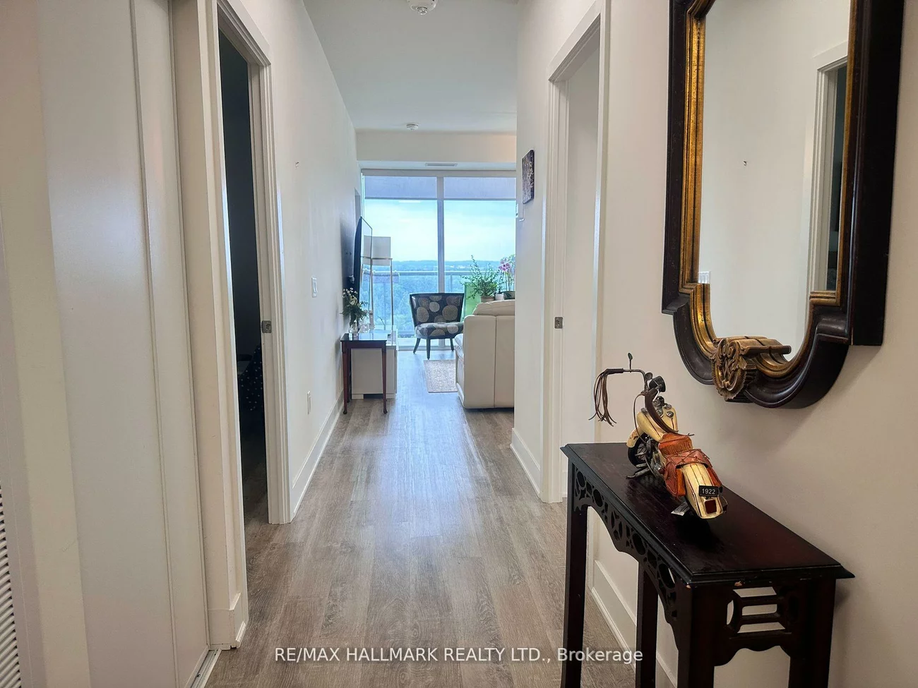 185, Deerfield, Central Newmarket, Newmarket