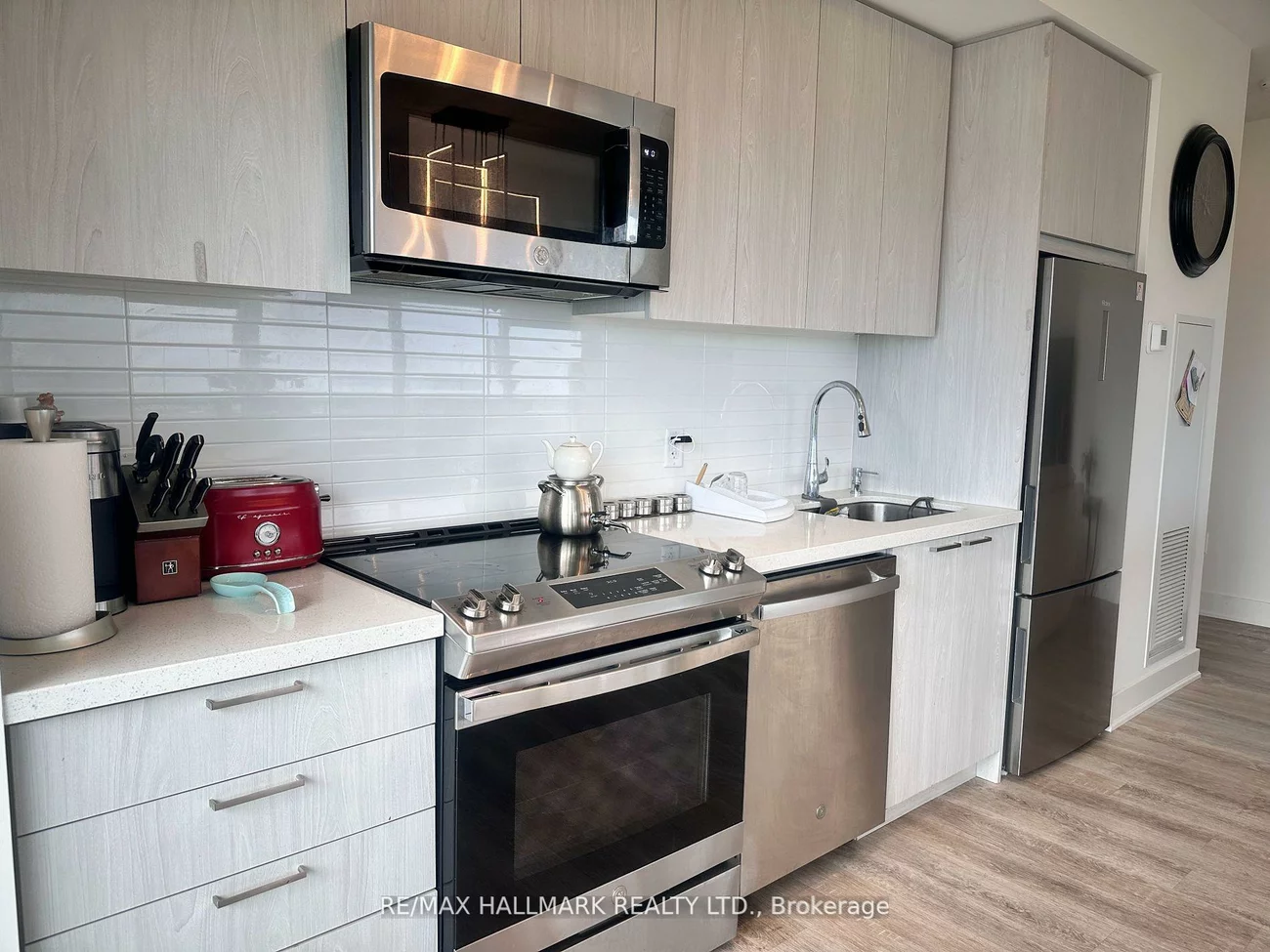 185, Deerfield, Central Newmarket, Newmarket
