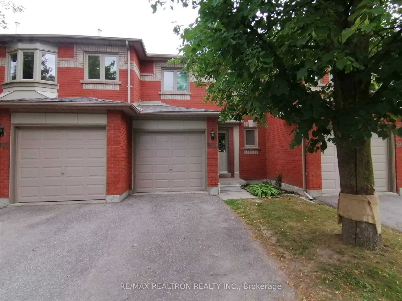 905, Caribou Valley, Armitage, Newmarket