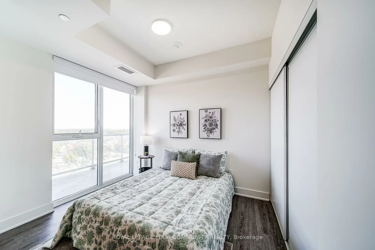 185, Deerfield, Central Newmarket, Newmarket