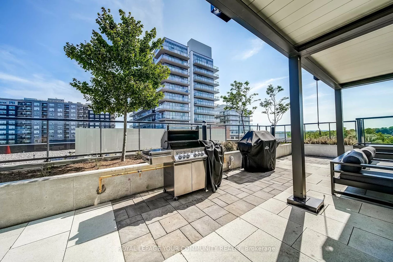 185, Deerfield, Central Newmarket, Newmarket