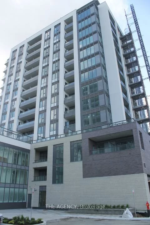 715, Davis, Huron Heights-Leslie Valley, Newmarket