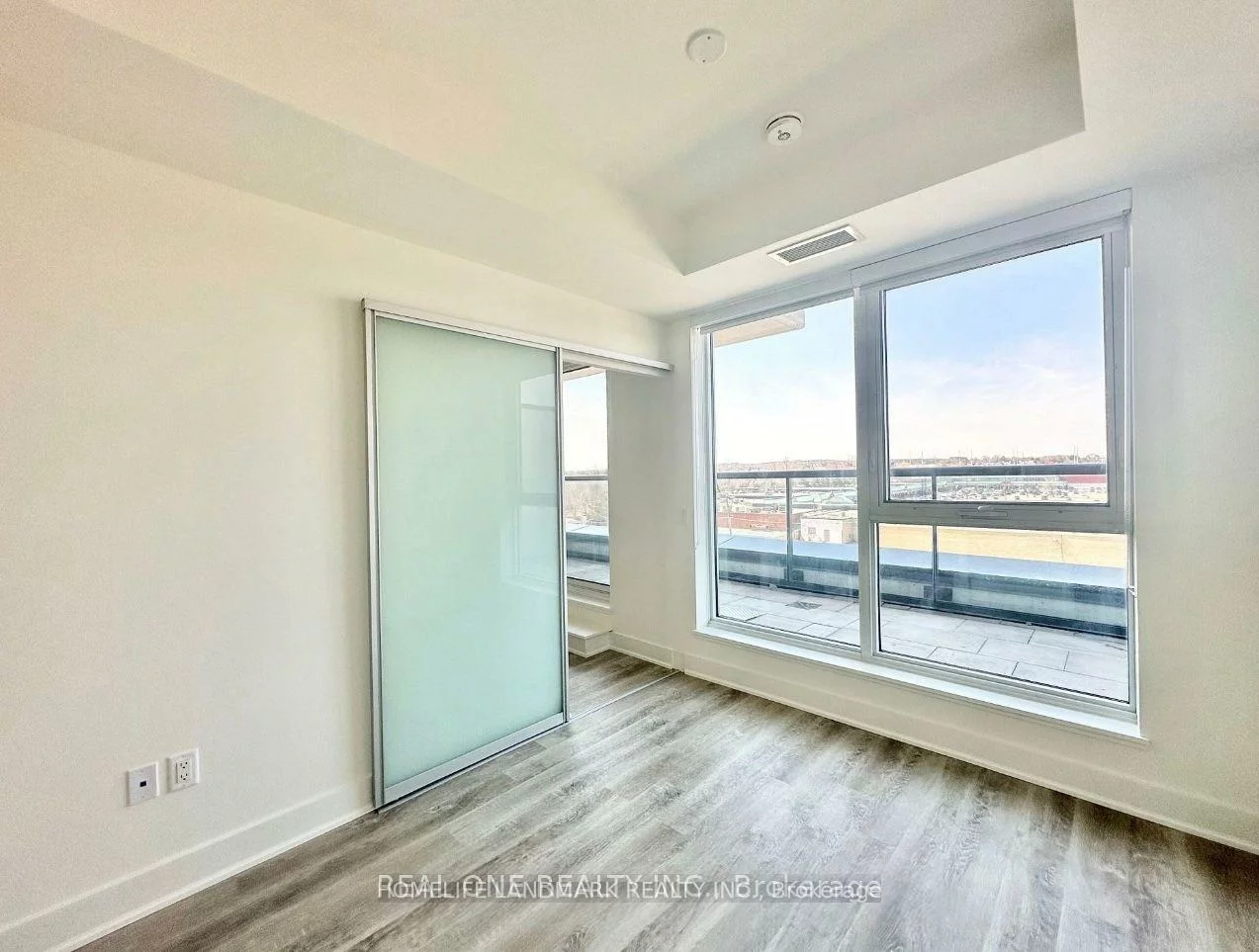 185, Deerfield, Central Newmarket, Newmarket