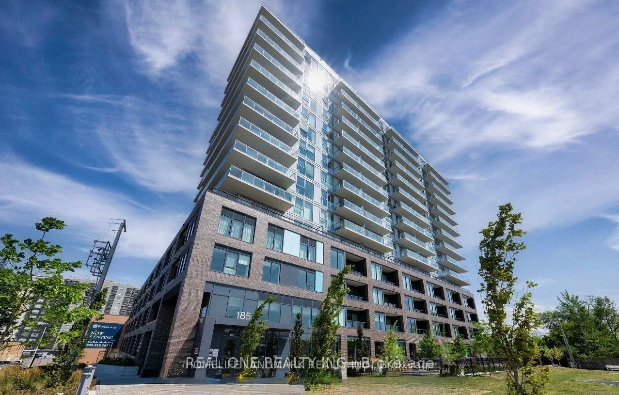 185, Deerfield, Central Newmarket, Newmarket
