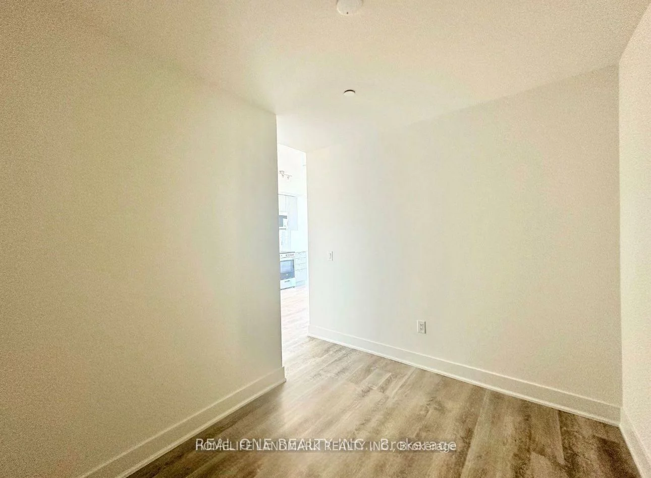 185, Deerfield, Central Newmarket, Newmarket